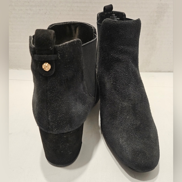 Anne Klein Gisela Suede Leather Booties Black with Block Heel SZ 8.5.  2" Heel - Picture 2 of 5